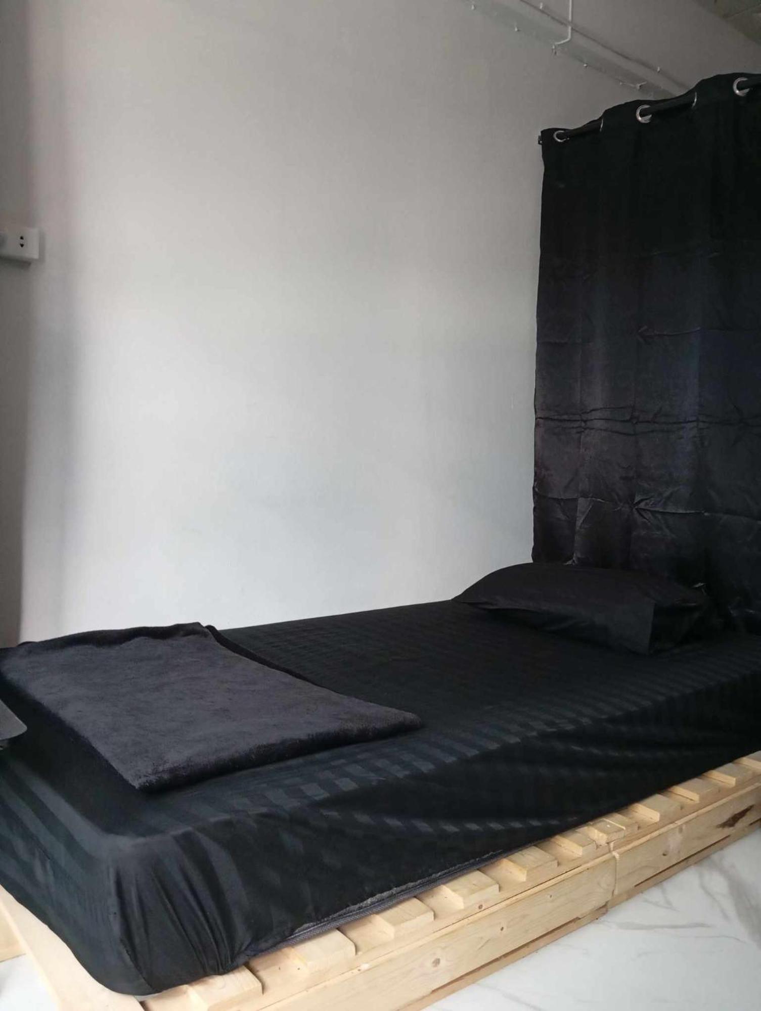 Lita Guesthouse チエンマイ エクステリア 写真