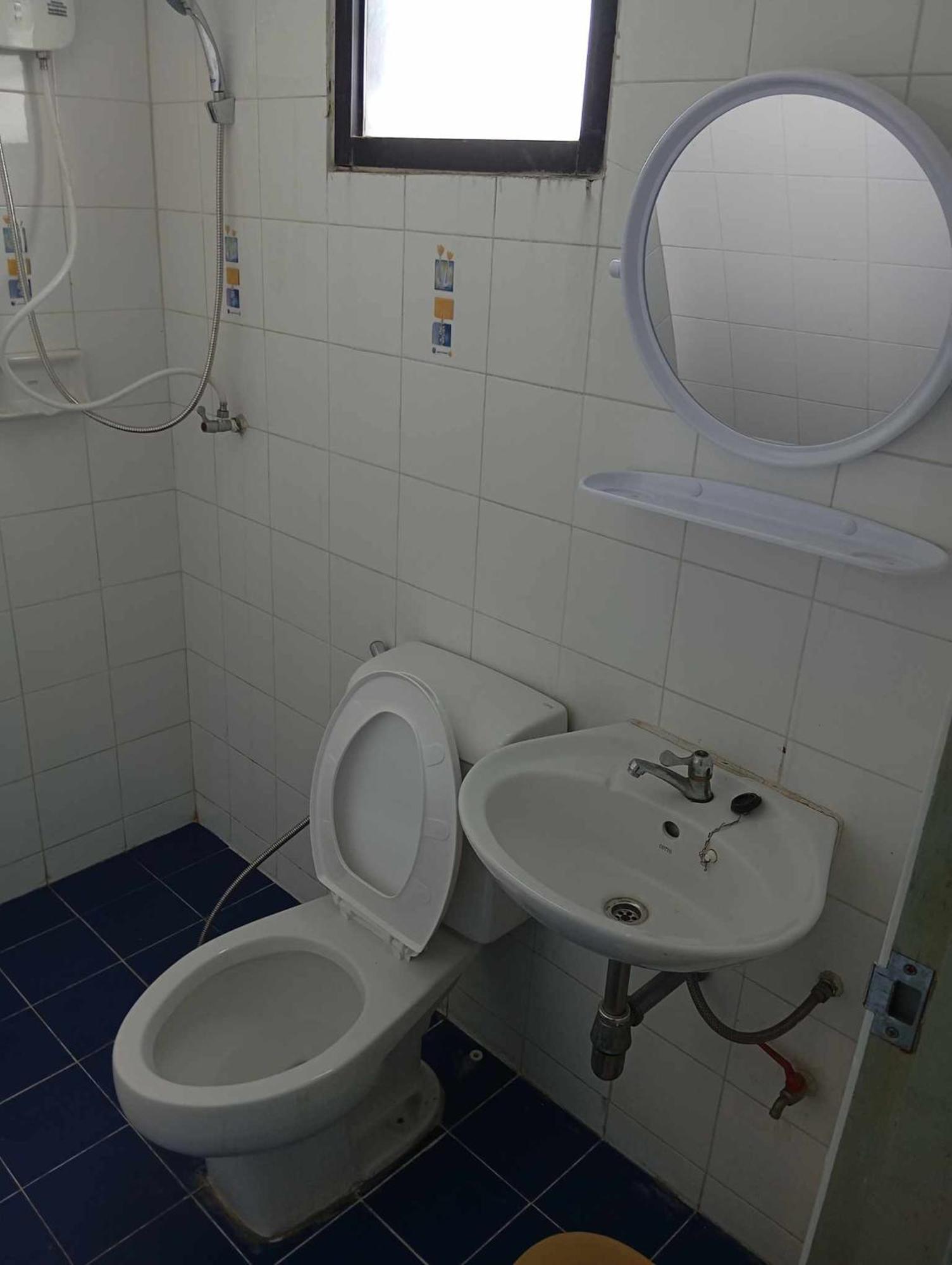 Lita Guesthouse チエンマイ エクステリア 写真