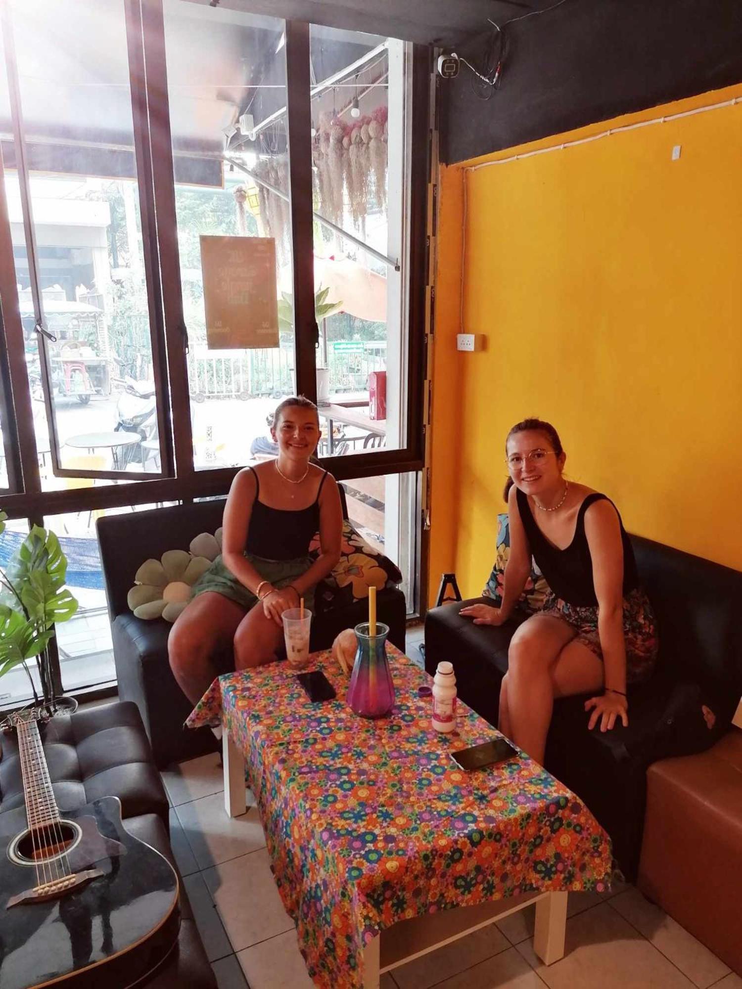 Lita Guesthouse チエンマイ エクステリア 写真